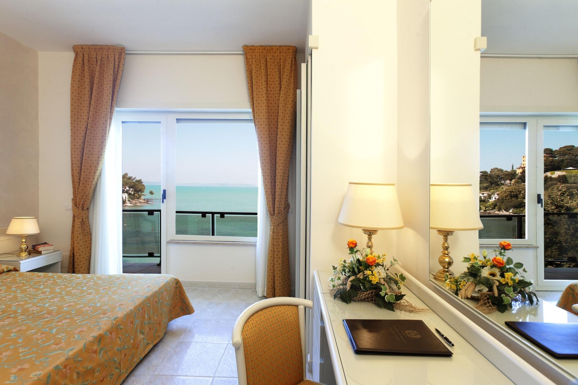 Hotel Baia D'Argento Porto Santo Stefano  Zewnętrze zdjęcie
